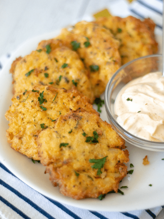 Easy Air Fryer Crab Cakes