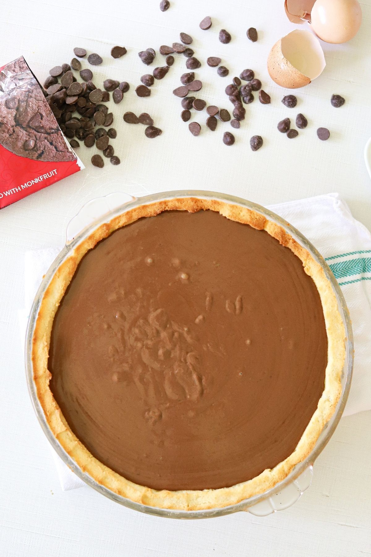 Sugar free chocolate custard poured into a baked pie crust